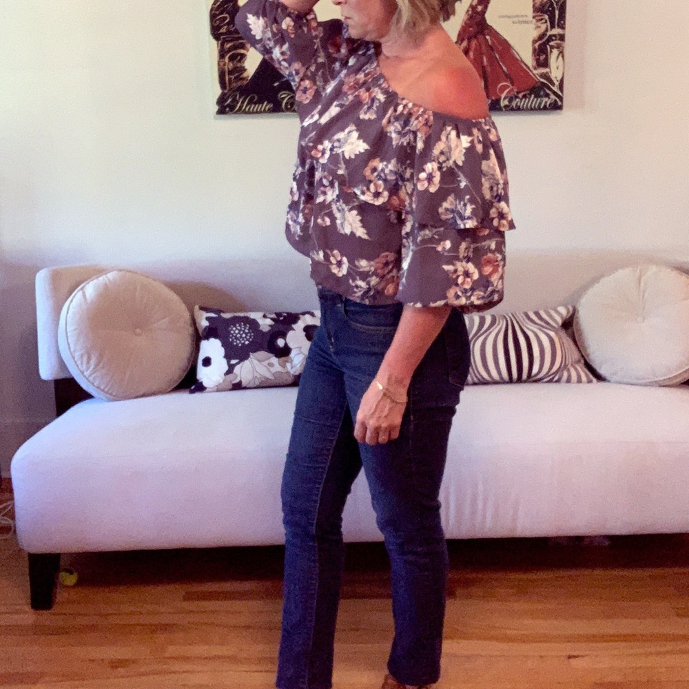 ASOS - Rokoko off the shoulder blouse - Picture 2 of 7